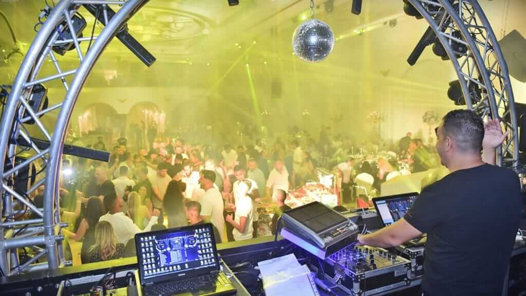 ונישן ישראל | מתחם אירועים